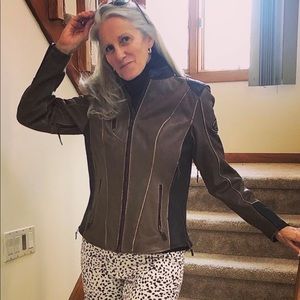 Harley Davison jacket, authentic, worn twice!